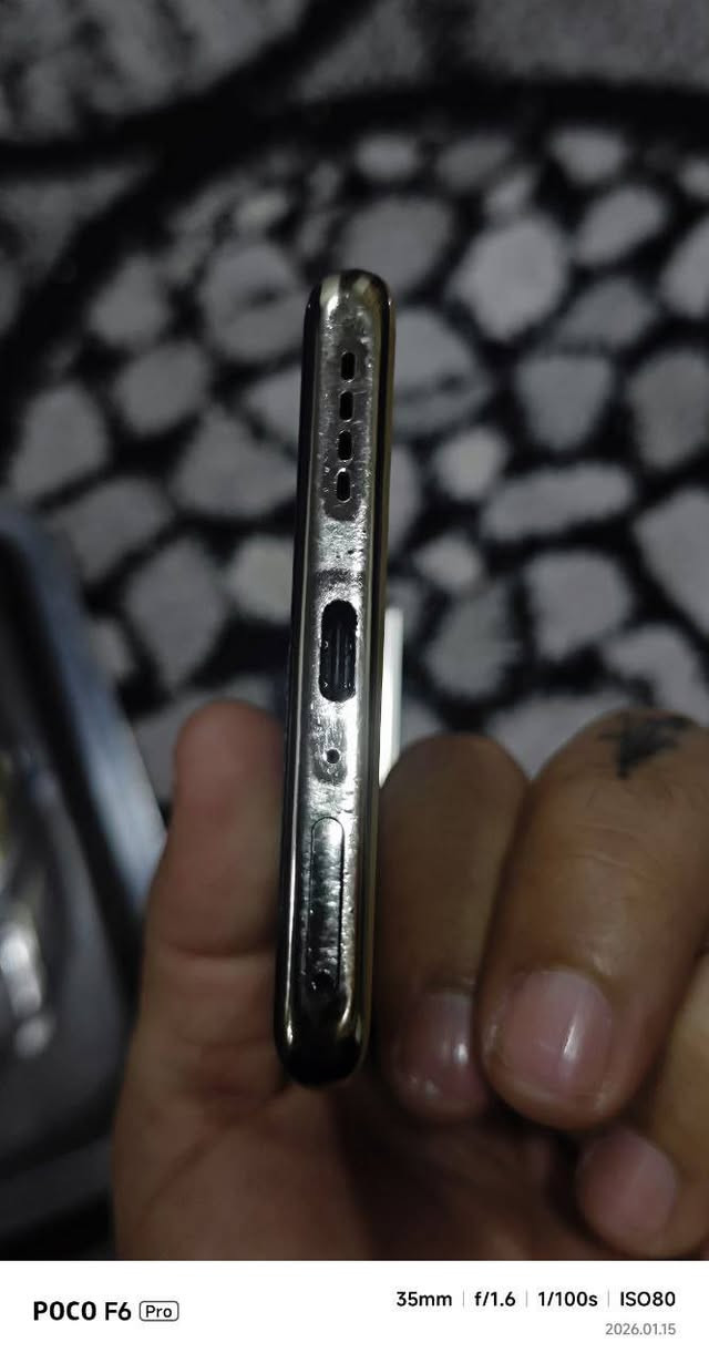 جهاز معارض او بيع جهاز كله شريكه فقط هذا الضهر مفطور ومامثر شي عليه ما ويه كلشي ذاكيره 256/رام16 
وباقي الموصفات موجود بل صور 60فريم بل بوبجي شراي خاص او رقمي ***********
