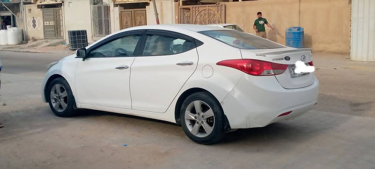 السلام عليكم من رخصت صاحب سياره الانترا موديل 14خليجي مكفول كفاله عامه من عده البصمه مكفوله 
مكان كربلاء 
السعر خاص 
***********
