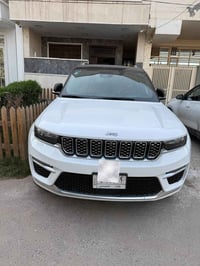 جيب سومت • ٢٠٢٣ • وكالة هارلم