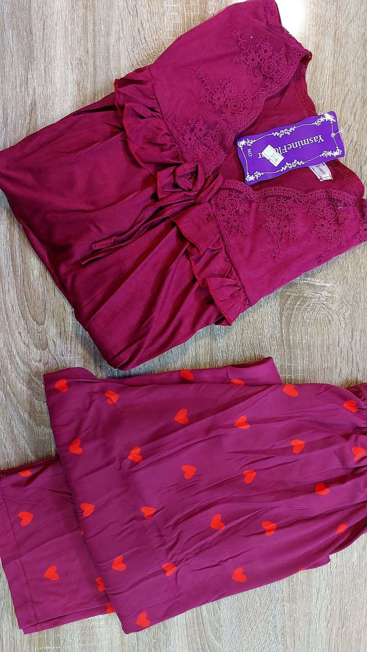 نص درزن اخير فقط ب 42 مع التوصيل حجز خاص🌼


**إذا كنت صاحب هذا الإعلان وتريد حذفه لأي سبب، رجاءا أرسل رسالة إلى الدعم الفني**