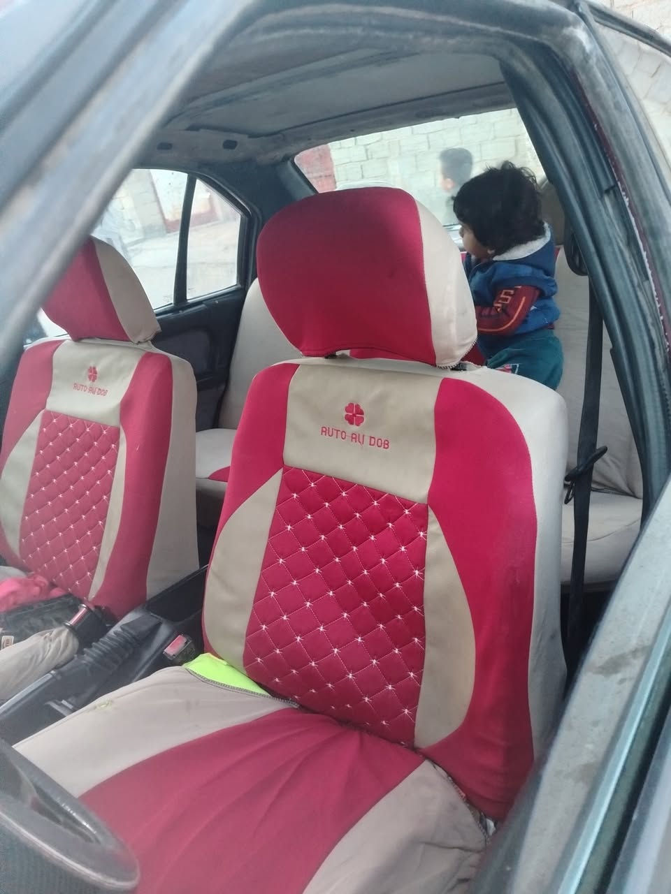 السلام عليكم اوبل اوميكا موديل 1991 لون احمر رقم انبار سنويه كرتونيه ساقطه سياره بلاديه كله كير ومحرك خير من الله جاهزه كله كهربائيات كله شغاله تخم تايرات كلهن نضاف كير ومحرك واكسل جدد السياره كلهن نضيفه ارفلو وايسي وبلكات ونوزلات مال جناي كله نضيفه عارضه 25 وبيه مجال للشراي مكاني الحبانيه النساف سن الذبان قرب جامع ابراهيم الخليل خلف السكه تحويل مباشر للأستفسار
*********** بي واتساب
