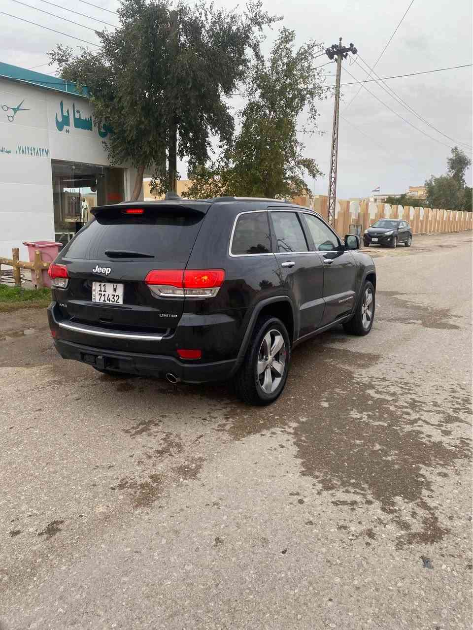 جيب شروكي لمتد على وضع شركه بشرط نضافه  فول اخذته من لمستورد ريحت شركه بيه شرط ذا مو الفراش بعده مامديوس مال شركه اي كلوب بدشبول مامشتغل داخله سيرفز كامل تحديث 
حادث مال امريكه دعاميه اماميه
 وفتح بنيد و جاملغ / جاملغ خلفي ايمن بي صبغ امريكه يسمونه دبل كود// كفاله شواصي لغود 
ماشيه ٩٨ mil

الموصفات 
شاشه كبيره 
كامره دواره
فتحه 
تدفئه بالستيرن
تشغيل عن بعد
يدات نيكل بلاد 
داخل صاج ملكي بلاد

نظام_خرائط(نظام ملاحة)_Navigatio

صندوق كهرباء
اناره داخلي بلبوب 
تبريد خلفي ومع قاده تيار كهربائي 
مرايه داخليه تعتيم صوء
كلوب طوارئ شغال بلكارتون
دفع رباعي
مكينه كارتون وكفاله
الكير كارتون وكفاله
موس تحكم 
شفتات 
نضام يكو 
مري قلاب معه R
خزن مقاعد ٣ وضعيات
سبورت
كير طياره
كشنات جلد 
كشنات اماميه مع خلفيه هيتر تدفئه
كشنات اماميه كهرباء فوال تحكم
هوك خلفي 
مري جانبيه هيتر  مع اشاير
حساي خلفي 
مضومه زنون ب700دولار العالي مع ناصي
بلاجتور بدعاميه بلاد 
ويل 20 بلادي 
اسياره احلى من صور تجي وشوف ؤٍاٍُِلٍِلًُهٍِِّ شركه  سبيره منازل 😂
سعر اتصل ودلل بلاش ؤٍاٍُِلٍِلًُهٍِِّ ***********
مامتواجد ع خاص اعتذر بلاد رز, ديالى
