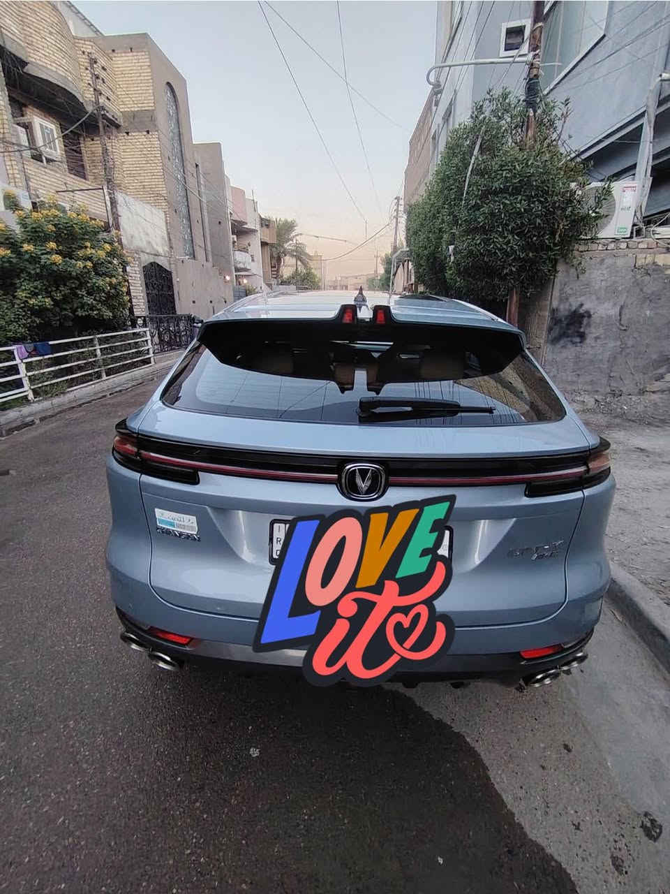 شانجان يوني كي 2020 🚘
🔥 Changan Uni 2022 🔥
لون بحري
🚘 مرقم بغداد 🚘 

📃 اليكم التفاصيل الآتية 👇🏻👇🏻

🚘 خليجي 
🚘 ماشية 73,000 كيلو فقط 
🚘 موديل 2022
⚙️ حجم المحرك 2.0L Turbo
⚙️ مرتبط بناقل حركة أوتو 8 نمر
⚙️ يبلغ عزم الدوران 390 نيوتن / متر 
🐎 بقوة 233 حصان 🐎🐎
🔑 مفتاح التشغيل بصمة 
🔑 تشغيل عن بعد 
🪟 بانوراما 
DASHCAM📽️
🚗 فتح الصندوق كهرباء 
🚗 دفع رباعي AWD 
‼️ اريل نفكيتر 
📍حساسات أمامية 
📍حساسات خلفية 
💡لايت زينون + LED 
🔦️ بك لايت LED 
🚘 قبضات أبواب شفط
🚘 دخول بصمة ذكي 
🛞 حجم الاطار 265/45R21
🛞 ويل كب 21
🛞 4 دسك
🛞 حساسات ضغط الاطارات 
✨️ اشارة في المرايا الجانبية 
✨️ المرايا قابلة للطي كهرباء 
🌧 ماسحة خلفية 
🎈عدد AIR BAG 6
🚗 هاند بريك كهرباء 
🚗 ا ABS 
🖥 دشبول شاشة ديجيتال 
🖥 شاشة Apple Car play 
📷 كاميرا دوارة 
📷 4 كاميرات 360°
💡الانارة الداخلية LED 
⭕️ مقود جلد حياكة  
🛣 مثبت السرعة Cruise 
🎶 المودات والاوامر الصوتية 
🎶 ا Bluetooth / T YPCE 
🔋شاحن هاتف Wireless 
⚡️مخرج منفذ الطاقة 
🔍فحص نظام السيارة 
🚘 انارة داخلية LED محيطية 
💺تتسع المقصورة ل 5 ركاب
💺المقاعد جلد
💺حركة المقاعد الأمامية كهرباء 
💺 تدفئة وتبريد المقاعد الامامية
💺ذاكرة مقعد السائق
💺تجاوي متحركة 
👶 مثبت مقعد الطفل ISOFIX 
❄️ تبريد شاشة 
❄️ قطعتين تبريد
🚘 أوضاع القيادة Drive Mode 
🧱 أوتو بريك ‼️
 🧱 رادار
⛷️ نظام مانع الانزلاق 
⛰️ نظام نزول المنحدرات 
🥤النظام الصوتي SONY
🚘 دبل اكزوس 
🚘 تطعيم الدواخل ألمنيوم
 السعر 25 مليون واني اكمل لأقساط القسط فقط هاي السنة


**إذا كنت صاحب هذا الإعلان وتريد حذفه لأي سبب، رجاءا أرسل رسالة إلى الدعم الفني**