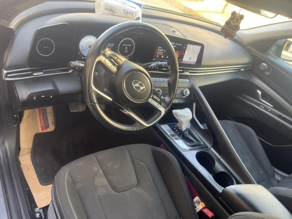 النترا
الموصفات : 🔻

المحرك:- 2000

الموديل 2023 sel فول عدة الفتحة 

🔘بصمة تشغيل 

🔘بصمة أبواب

🔘بصمة صندوق 

🔘تشغيل عن بعد

🔘رادار امامي رادار خلفي رادار جانبي

🔘مانع تصادم بريك ذكي 

🔘مدخلين شحن واوكس

🔘تبريد بيانو منفصل

🔘كاميرا خلفية دوارة

🔘كراسي تدفئة 

🔘مانع تصادم 💥 

🔘حساسات اطارات 

🔘مثبت سرعه Cross

🔘قيادة ذاتية 

🔘اضوية اماميه LED

🔘نضام ترحيب عند الاقتراب 

🔘مانع انزلاق 

🔘تدفئة بالكشنات

🔘دخول ذكي 

🔘نظام GPS + خرائط 

🔘3 أنظمة قيادة (smart ,Normal , sport) 

🔘شاشة اعطال الكترونية 

🔘زر عرض الكاميرا 

وبعد بيهة هواي مواصفات 

مكان السياره الديوانيه.  145 وبيهة مجال 
رقم قادسيه دولي 
تحويل ثاني يوم 
‭0774 430 7384‬
