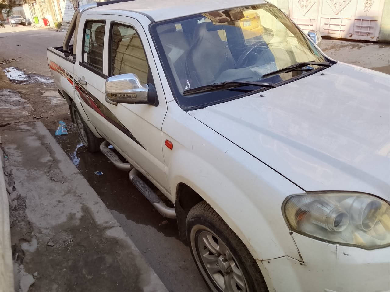 السلام عليكم سياره سكاي للبيع السعر 65 وبيها مجال بسيط الرقم ***********
