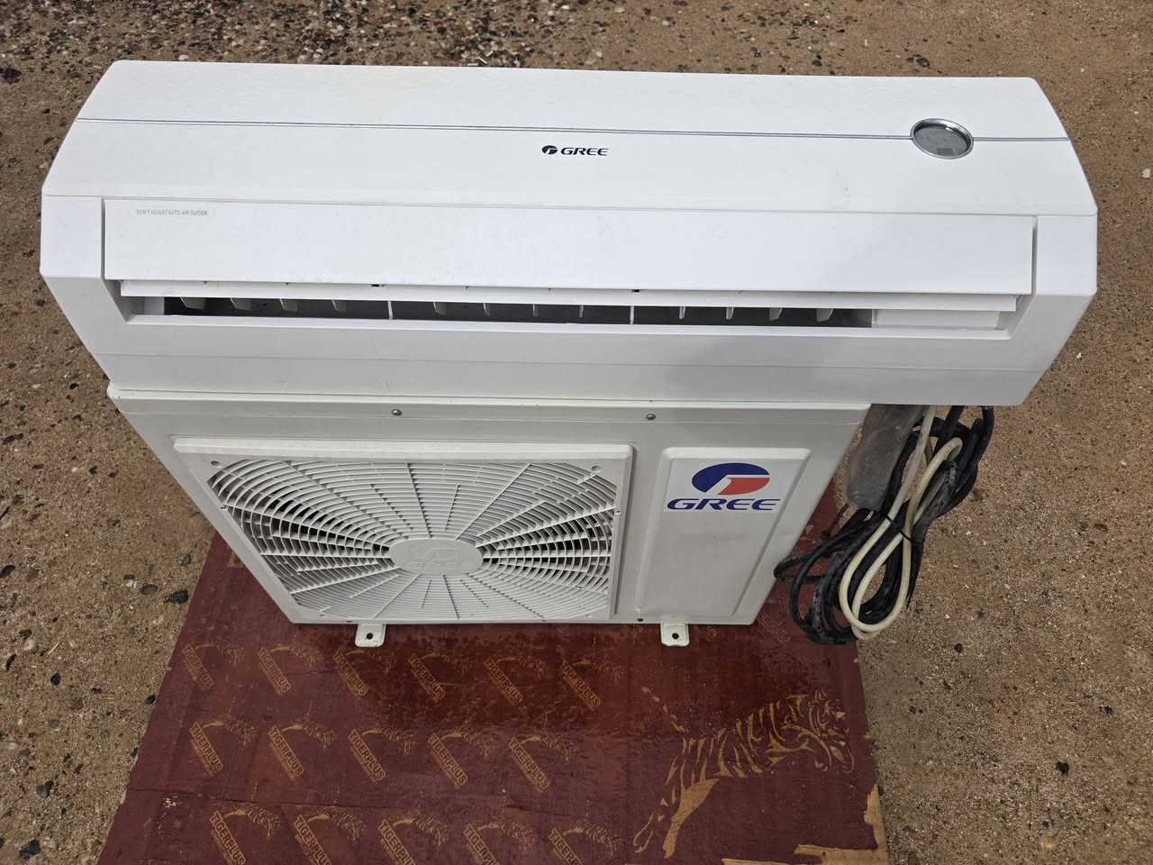 السلام عليكم سبلت طنين نوع اكري كامل جيب وشد غاز شركه نظافه 1/1. تبريد ثلج🧊 استخدام قليل فاتحه من كوزمتك نظافه فول.  مكاني ابو الخصيب قرب كبه ابو جوزي. ***********. بي واتس 💁  توصيل موجود
