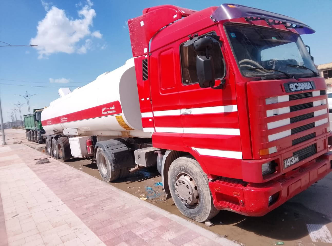 السلام عليكم سكانيا بطه موديل 95 للبيع  سياره جاهزه مكينه 8//حجم 143 // تبريد سبلت طخم تاير 
البطل حرفش 
السنويه تنتهي 2029
الطوناج شهرين ينتهي
السيارة بأسمي 
رقم السياره /صلاح الدين/الرقم انكليزي
السعر185بيها مجال
هاتف/***********
