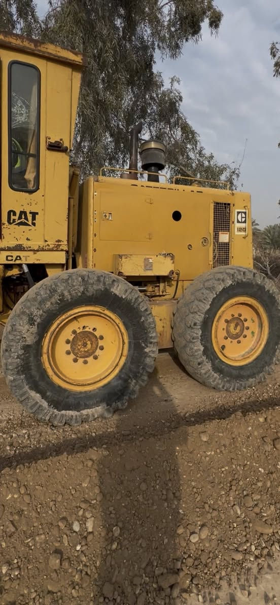 سلام عليكم وياله كريدر كتر حجم 24طوك نظيفات وتايرات نص عمر سعر خاص رقم الهاتف***********
