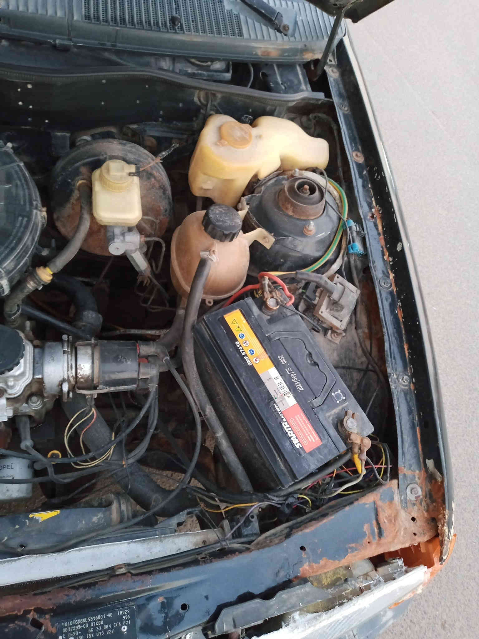 السلام عليكم للبيع اوبل كاديت موديل 90 جير عادي سياره تك باب سياره مسبوقه الجمالي رقم ديالى انجليزي تحويل ثاني يوم سعر البيع 25 ورقه مكانه بغداد ***********
