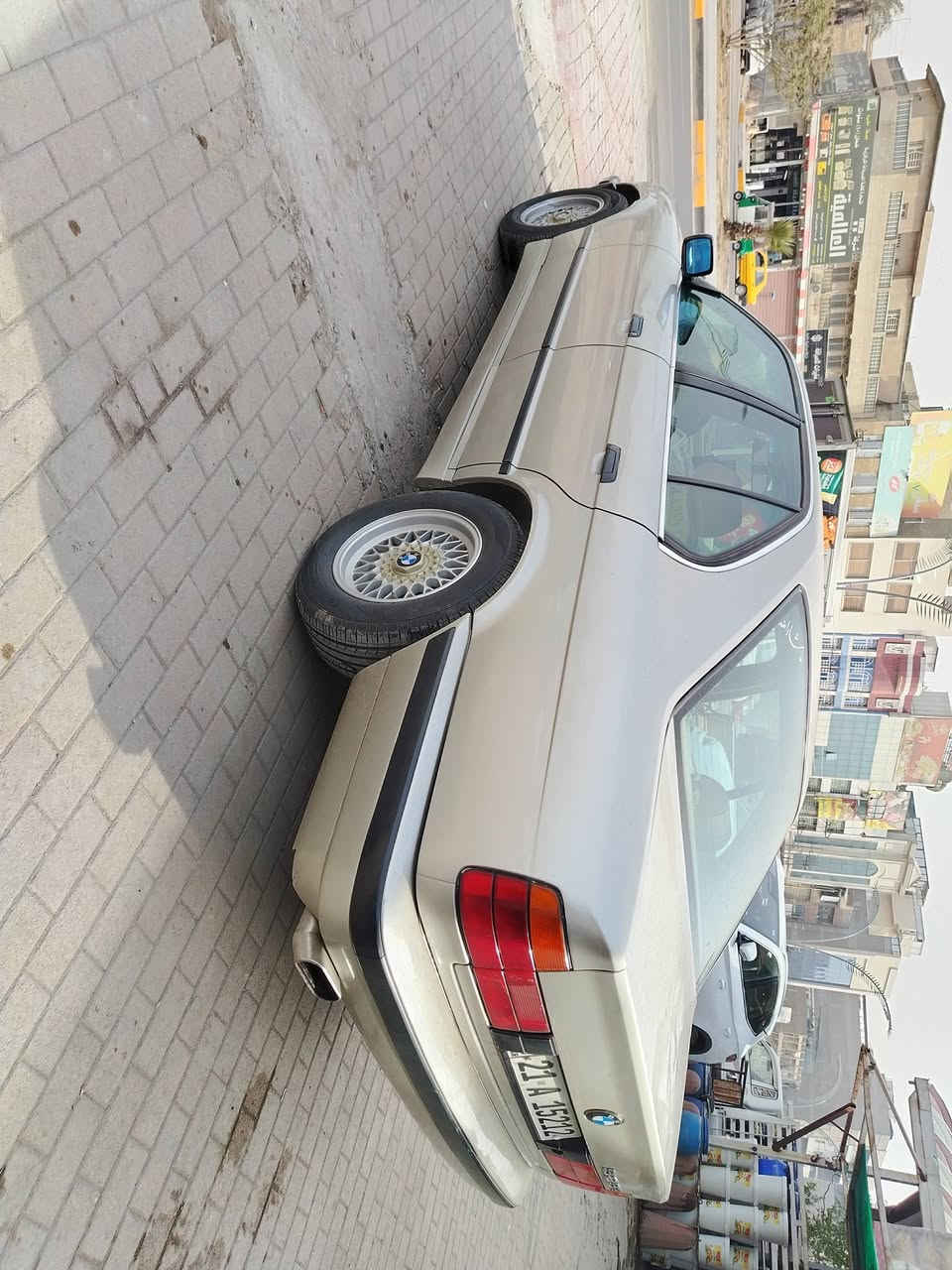 سلام عليكم بي ام موديل 91 بسمي جاهزه من كلشي مكاني جميله سعرهه 75 وبيه مجال اي ستفسار اتصل على حجي هو يمه تفاصيلهه ***********
