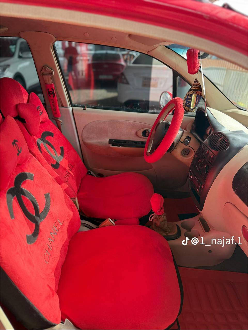 للبيع السياره جاهزة علئ اخر حبايه السعر  ٣٠ وبيه مجال 
العنوان بغداد الحسينيه مال راشديه
للاستفسار***********
