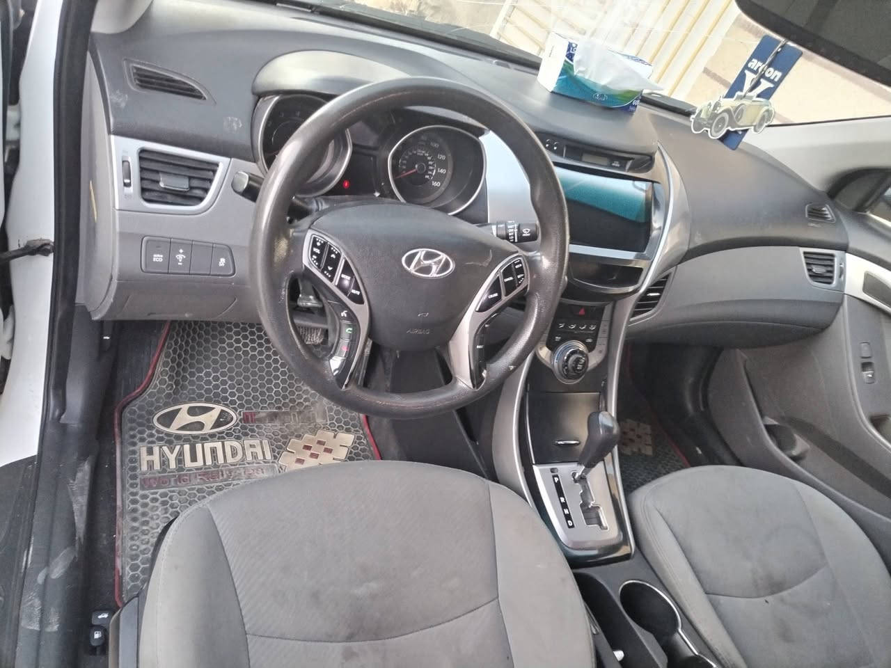 سلام عليكم النترا موديل 2013 سيارة جاهزة من كلشي ماناقصقها برغي مكينة كير حدادية تخم تاير منضومة زنون حادثها كلش بسيط جوة بك لايت كلش حلوة السعر 97 وبيها مجال العنوان بغداد سبع البور رقم الهاتف *********** و *********** علي
