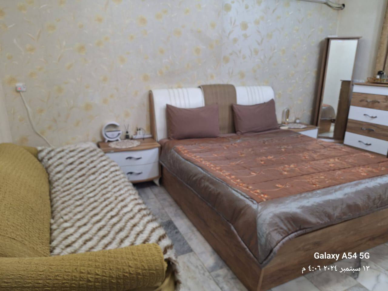 سلام عليكم
غرفه نوم تركيه للبيع كامله 
بغداد الزعفرانيه 
للاستفسار خابر واتساب 
***********
