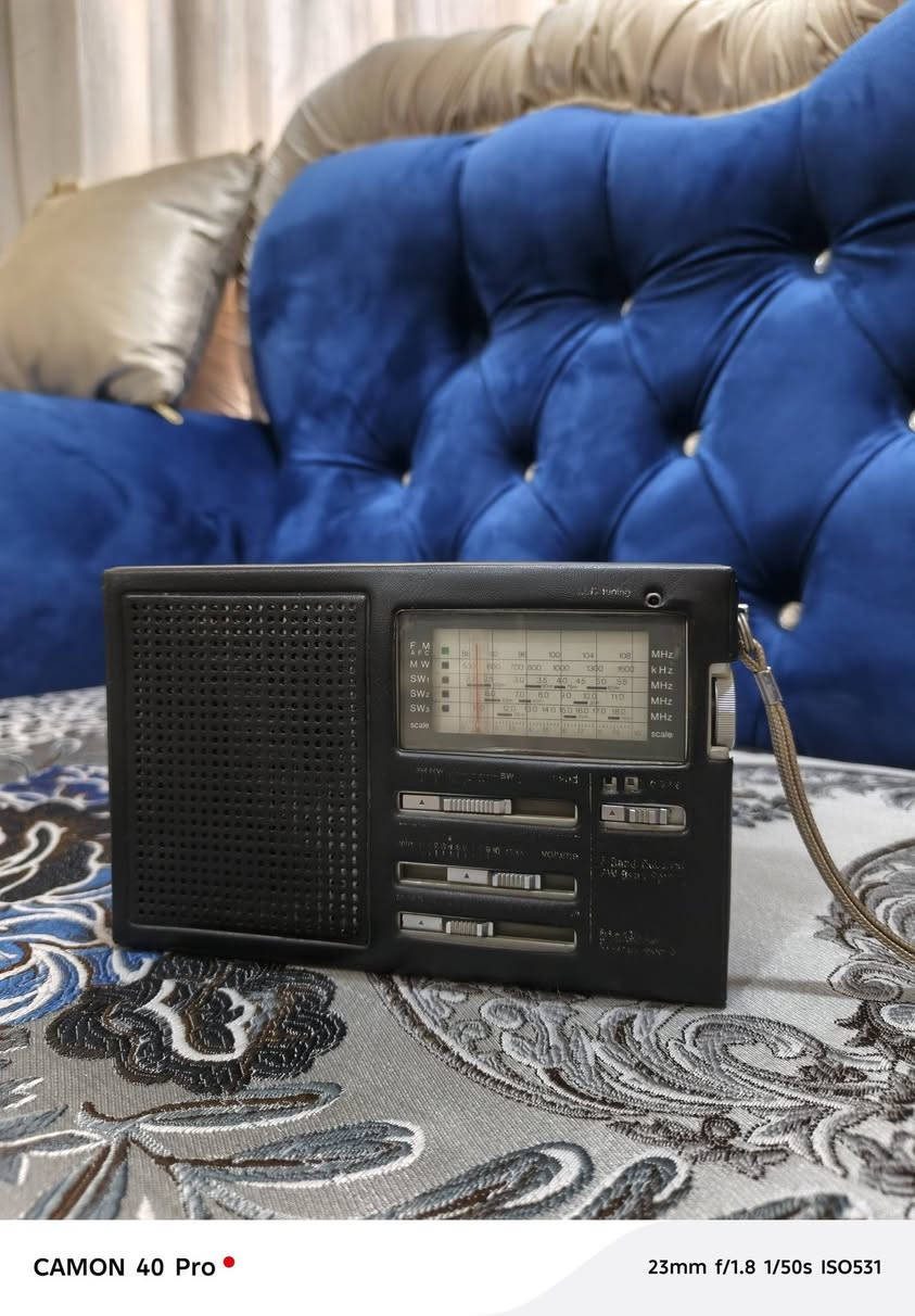السلام عليكم / راديو ناشيونال باناسونيك صناعة اليابان 5 موجات FM / MW/ SW 1-2-3 نظافة الجهاز 80٪ وحسب ماموضح بالصورة  للإستفسار على سعره التواصل على الخاص - لايوجد توصيل / عنواني بغداد - الدوره


**إذا كنت صاحب هذا الإعلان وتريد حذفه لأي سبب، رجاءا أرسل رسالة إلى الدعم الفني**