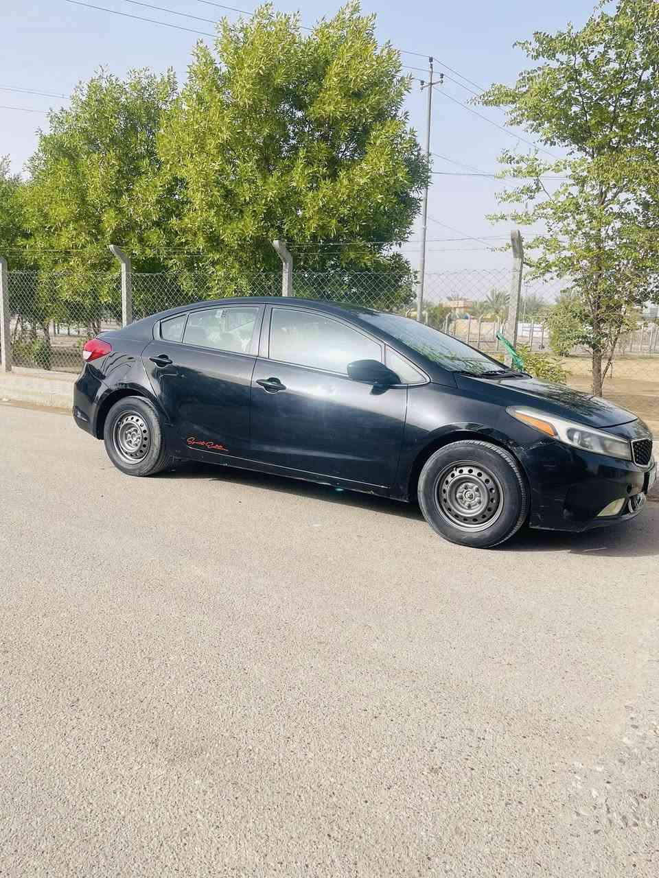 السلام عليكم
كيا فورتي2017

رقم شمالي تحويل مباشر

حادث موضح جدا بسيط  

وهنا صار بيه قطعه صبغ

سياره ليبل واحد 

ماشيه 137 ألف

سياره نص فول

تحكم شاشه كبيره

كير محرك خير من الله 

تبريد ثلج

تخم تاير جديد 

سياره جاهزه خير من الله

السعر 102$

العنوان بغداد بوب الشام
***********
