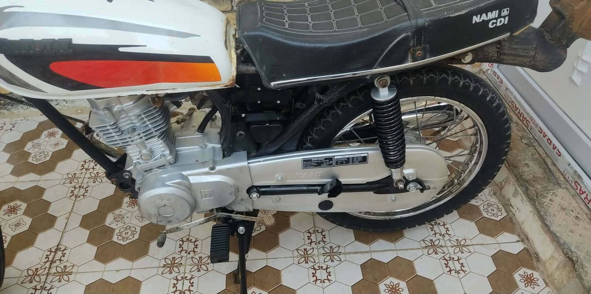 درجه اربعه كير البيع اوراق اصولي شاصي 13سعر 550بيه مجال مو شراي لا يدخل 
رقم الهاتف ***********
