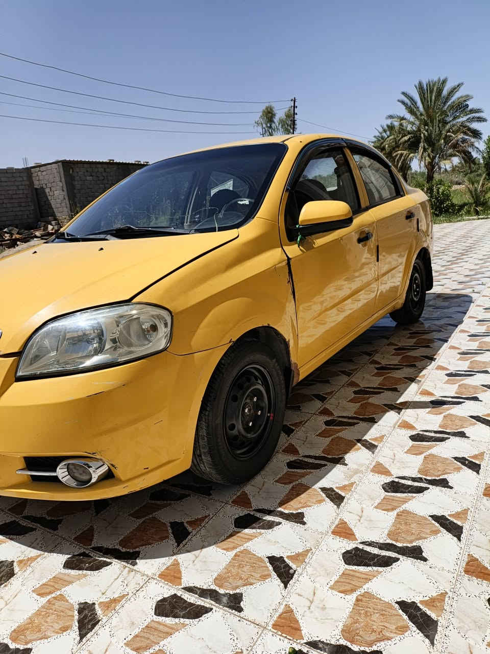 السلام عليكم سياره أفيو لبيع موديل 10 سياره خليجي كير ومحرك مفتوح كفاله حاويه حداديه جديده تخم تاير جديد كهربايات كله شغال السياره جديده متصرف عليه ربع دينار مصفره هيئه وغرمات وبأسمي وتحويل ثاني يوم هزه جديده السعر 47 وبيه مجال حك الجيه رقم الهاتف *********** العنوان كربلاء الهنديه
