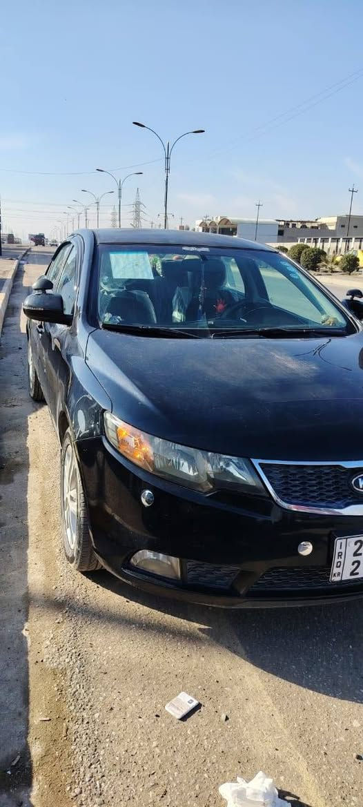 سياره كيا سيراتو موديل 2011
المحرك ما مفتوح شرط صبغ ما بيها ولا قطره
السنويه جديده والهزه جديد رقها أربيل
للاستفسار (***********) 
(***********)
