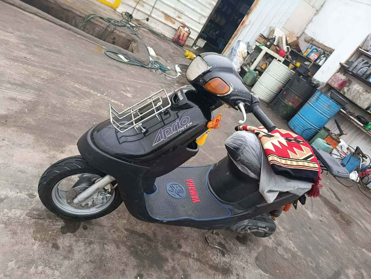 دراجه بطه للبيع دراجه بلاديه كلها شغاله كهربائيات سلف شغال دراجه نظيفه حيل سعر 350 رقم تليفون ***********
