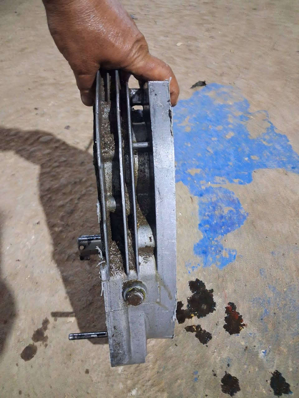 سلام عليكم للبيع طبكات محرك ٨١. حيل انظاف   السعر ٩٠ مكاني فلوجة هاتف ***********يوجد توصيل جميع محافظات من رخصت مدير الكروب المحترم
