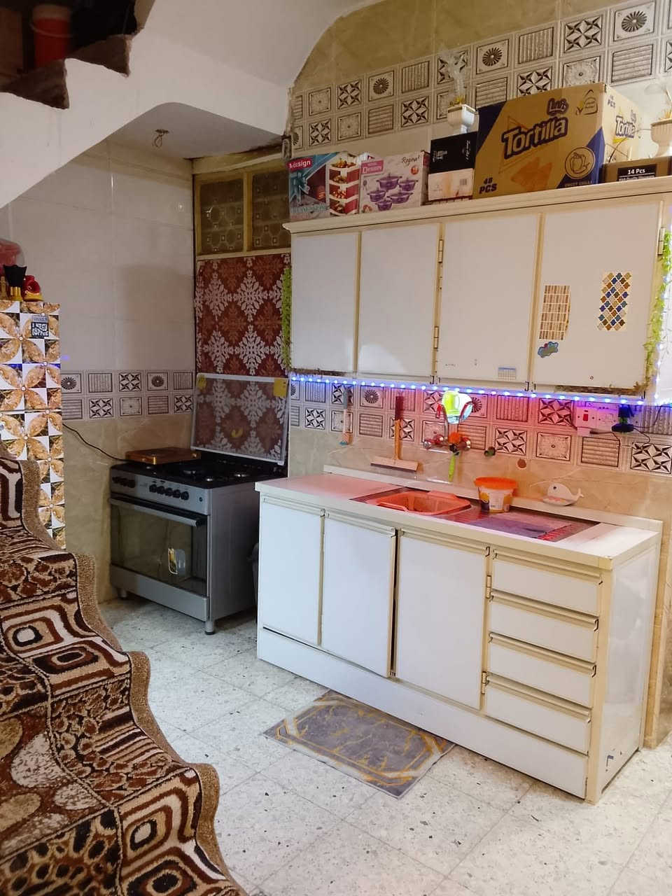 سلام عليكم 
بيت البيع منطقه لاستكشافات 150 
طابق واحد 5 فرع عن الشارع السجه
فرع المقرنص مقابل اسواق سيد *********** الستفسار @
