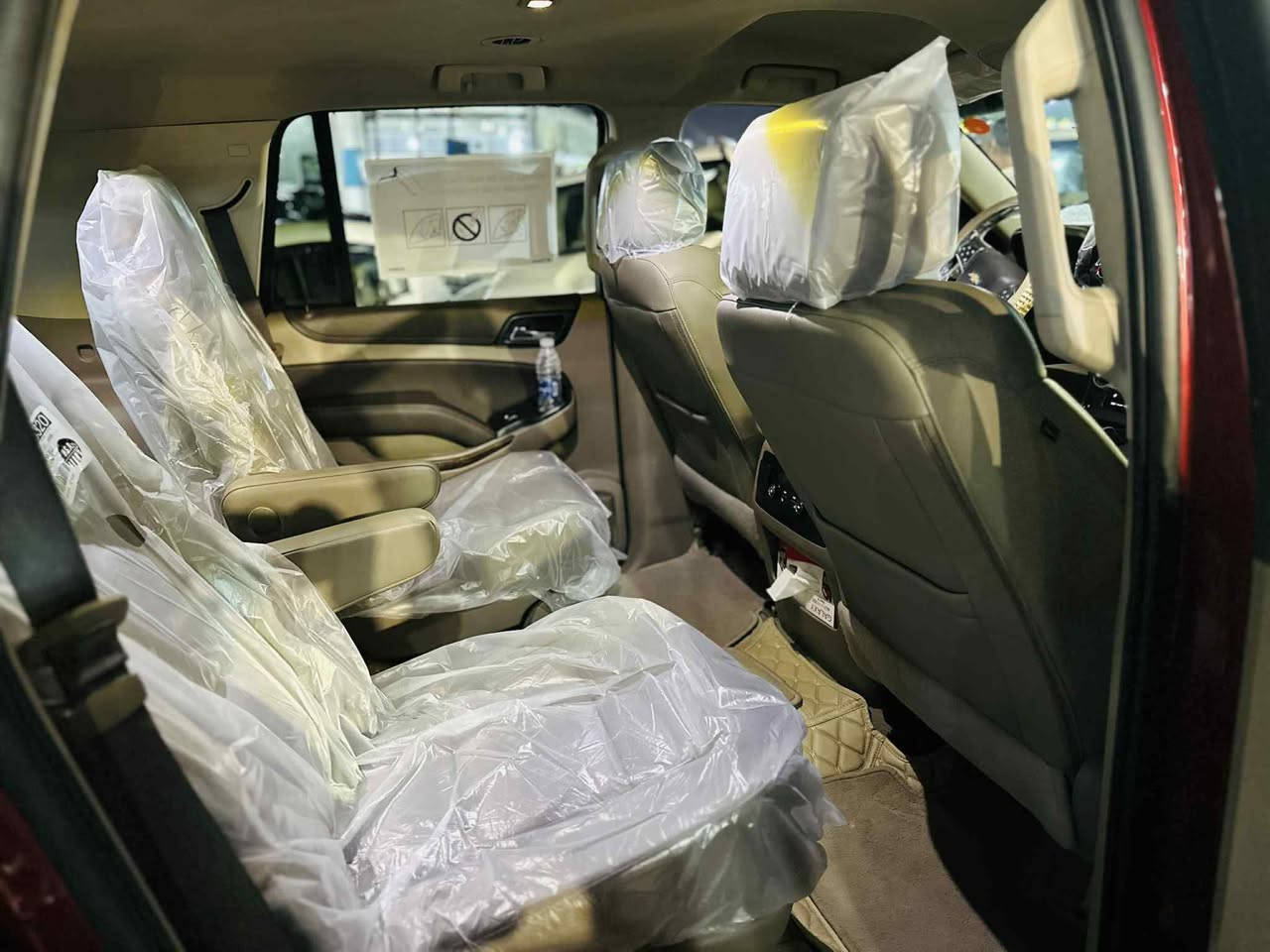 تاهو موديل2020 رقم بغداد حادث كلش بسيط ومرفق بالمنشور وبيها فقط صبغ ٣ قطع جاملغ وبابتين  بصمه تشغيل وبصمة ابواب تشغيل عن بعد  توقف ذاتي مكينه 5300 المرغوبه فول تحكمات كشنات كهربائيه كشنات اماميه تدفئه ماشيه 137 الف كيلو وليس ميل سيارة مال بيت وجناي ومناقصها شي مكاني العمارة ***********
