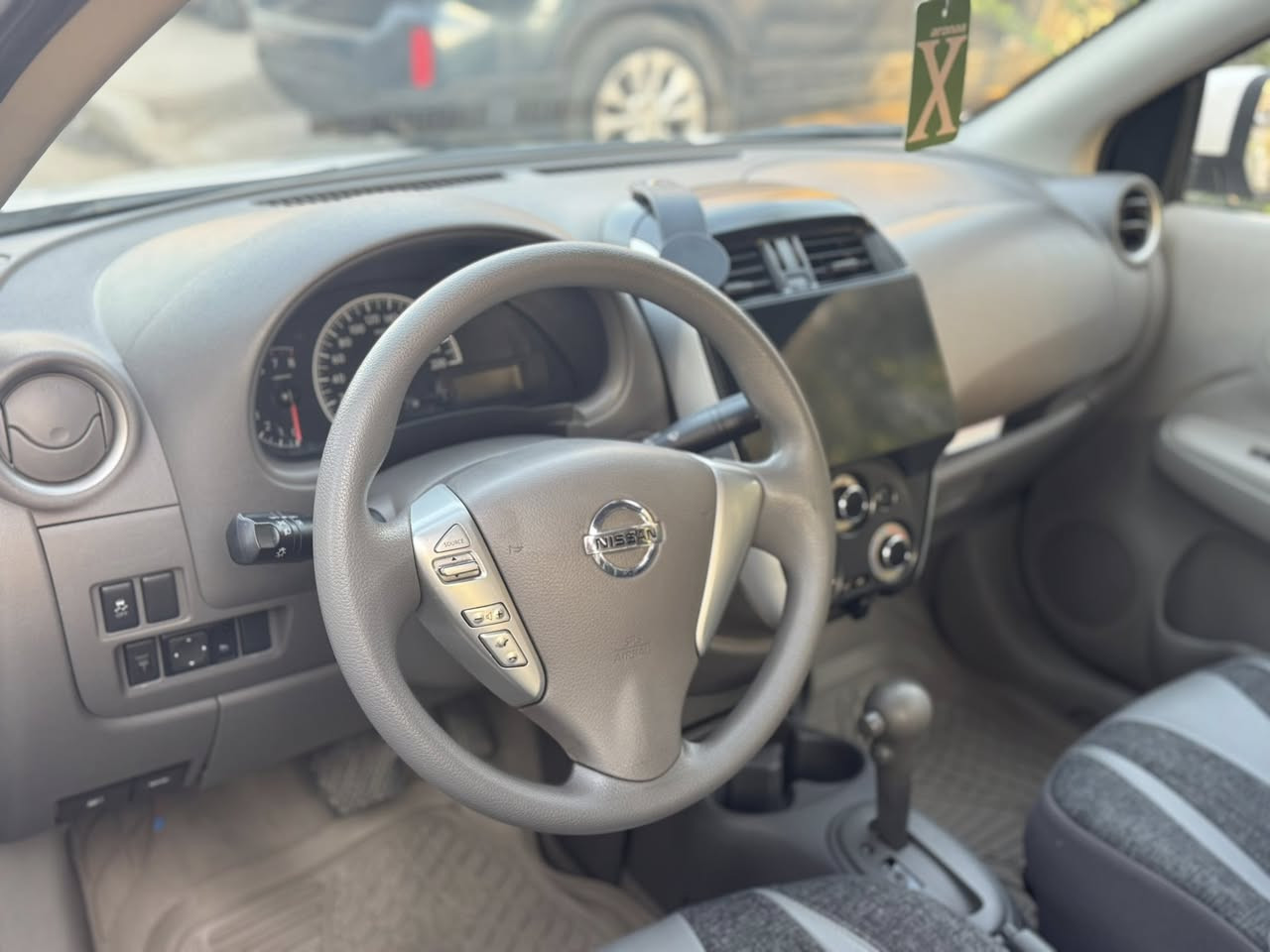 سلام عليكم نيسان سني هندي 2020
ماشيه 122
شاشه كأمره خلفيه 
حساسات خلفيه 
رقم سليمانيه 
سياره نظيفه ومكفوله تخم تاير جديد صدر جديد 
مكان بغداد  
السعر 💰105
***********
ابو  عبد الله
