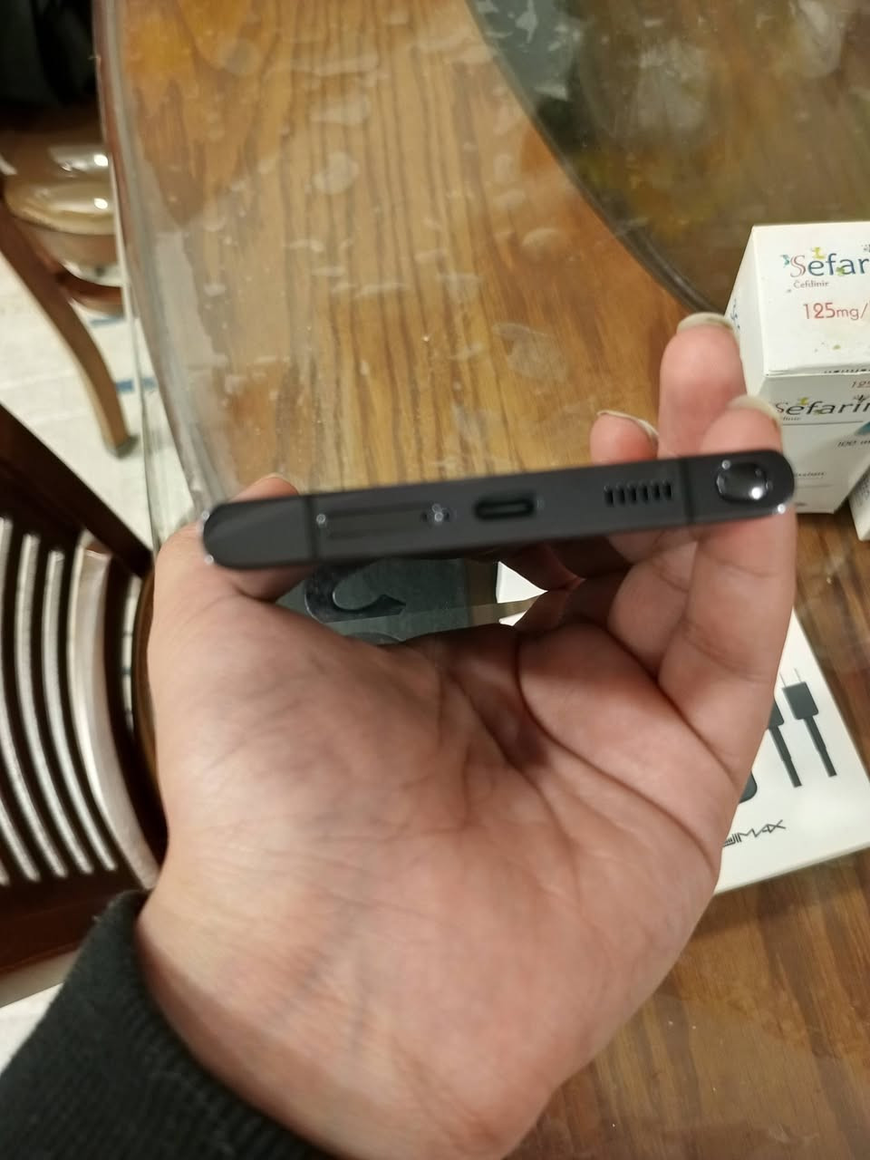 سلام عليكم عندي جاهز سامسونغ s22الترا ذاكره 128 عشوائيه 8 دبل سيمكارت جهاز جديد ويه شاحنه اصليه  اعدادات عربيه سعر 580 بيه مجال بسيط جهاز نضيف ما مفتوح كارتونه غراض كامله مكاني بغداد البنوك رقمي ***********
