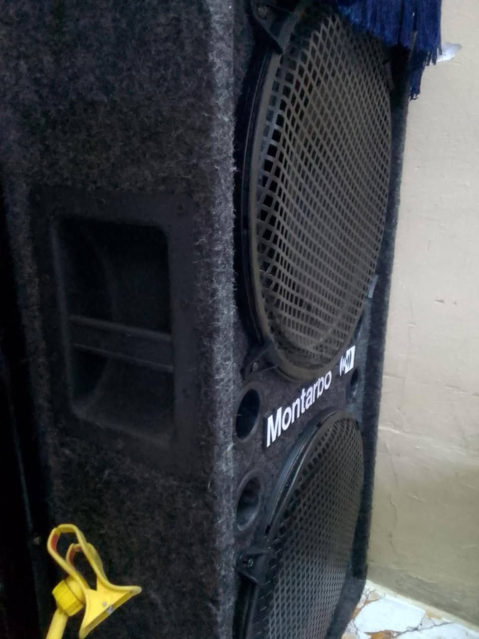 جهاز سيرڤو وسماعات ايطالي اربع لبات مع ستاندات واربع مايكات  السعر ١٥ ورقه مكاني الانبار الرمادي  رقم تلفون *********** واتساب ***********
