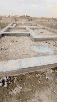 بتلو للبيع صب مسلح جديد الموقع المحاويل حي الشهداء قرب حسينيه حجي سعدون على التبليط مباشر 
طــــــــابــــــــــو زراعي صرف سند 25
المساحه 170 متر 
الواجهيا 8.5
النــــــــــــــزال // 20 متر 
للأستفســـــــار عــــــن  السعر 32 مليون وبي مجال 
 او زياره ___________________💲
#مكتـــــــــب
          🏗️🧱ألمحامي العقاري علي راجي العلواني 🧱🏗️
#الكائــــــــــن
   المحاويل مدخل حي 17 قرب فينيسا
للتواصل 
***********
***********
    
_____________________________________________
