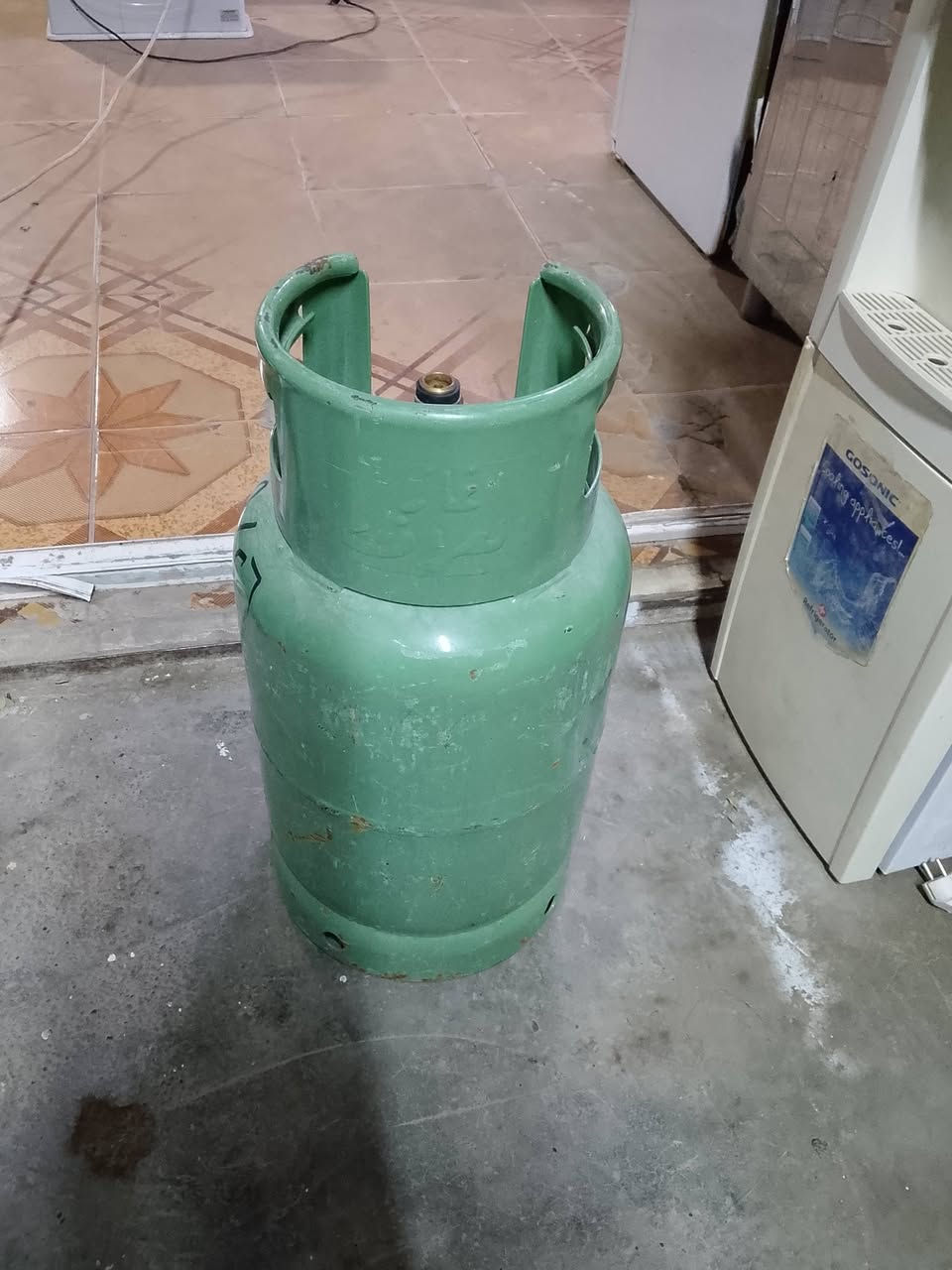 كاونتر مترين ونص مع سنك نضيف كلش
سنك ستيل نضيف كلش 
طباخ اربع عيون عدد 2 شغال فول نضيف كلش 
قنينه غاز عراقي فارغ 
خانقين محطة مقابل مركز شرطة ازاي 
مزاد محمد خانقين التواصل واستفسار 
***********
وشراء عراض مستعمل جديد 👉
