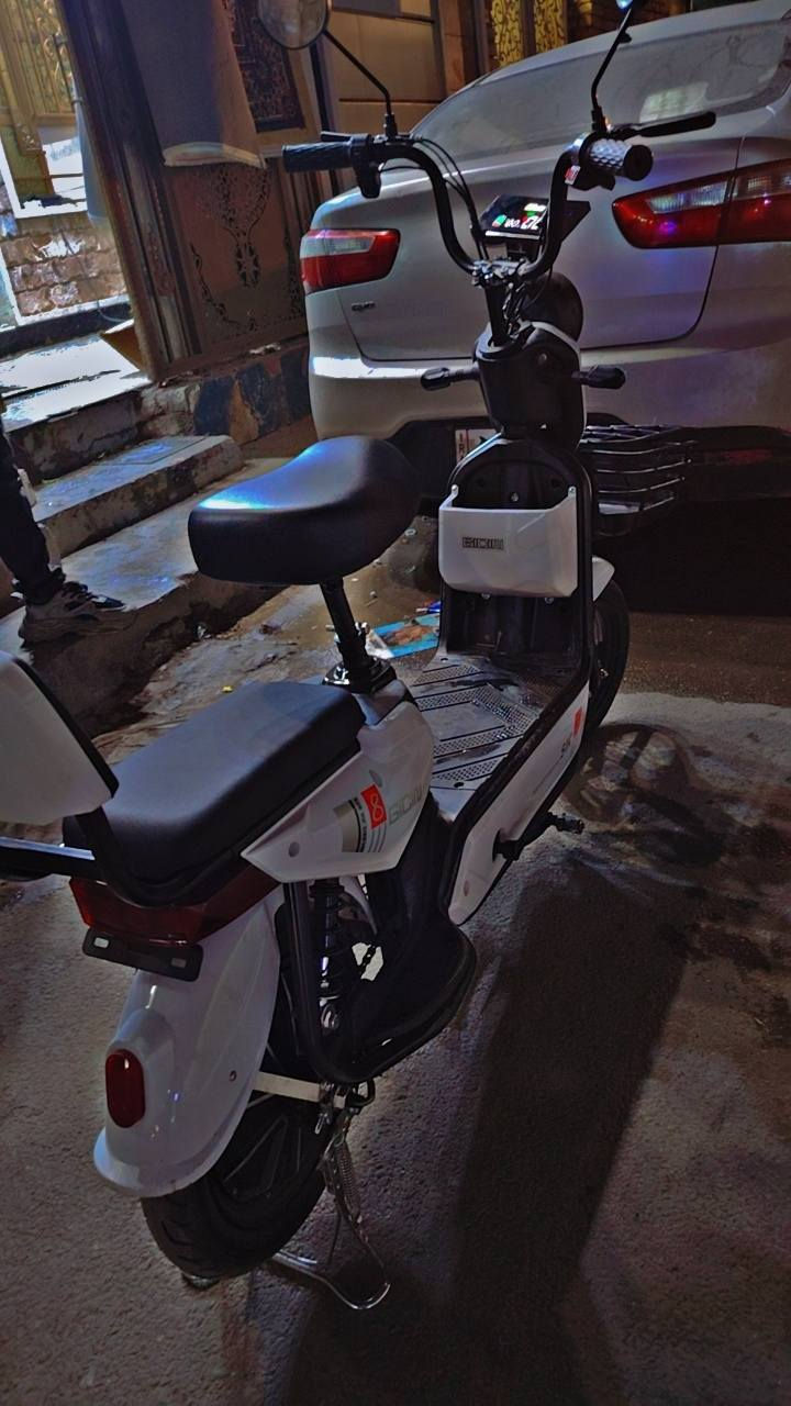 سلام عليكم خوان دراجه شحن سرعه (60) حجم (14) أمانه الله ورسوله ما صار سبوع من اخذتهه جديده تتحمل وزن (200) السعر (400)  مكاني بغداد


**إذا كنت صاحب هذا الإعلان وتريد حذفه لأي سبب، رجاءا أرسل رسالة إلى الدعم الفني**