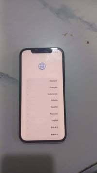 سلام وعليكم ايفون 12 اريده مراوس بدراجه جهاز نضيف كلش برغي ما مفتوح بي...