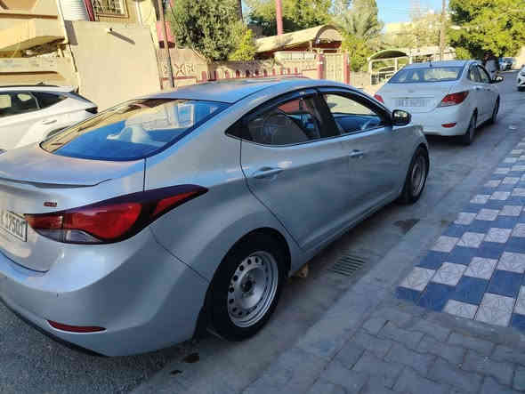 سلام عليكم مستعجل موديل 15 بيهه  صبغات بدون ضربه بدون تبديل السياره مال جناي السعر ٩٨ الرقم ***********
