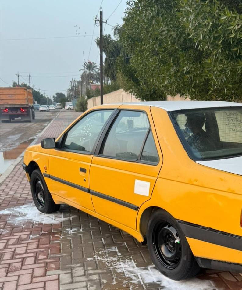 سلام عليكم بيجو للبيع موديل 2010 سياره جاهزه للأخير مناقصها برغي كير ومكينه كفاله عامه صدر امامي خلفي جديد تبريد ثلج ❄️السياره مدوشمه عام للأخير السياره داخله عسلي.مكاني بغداد الدوره سعرهة ٣٦ مجال قليل ***********
