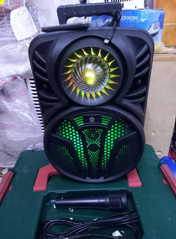 القطعة 18 الف مع التوصيل


**إذا كنت صاحب هذا الإعلان وتريد حذفه لأي سبب، رجاءا أرسل رسالة إلى الدعم الفني**