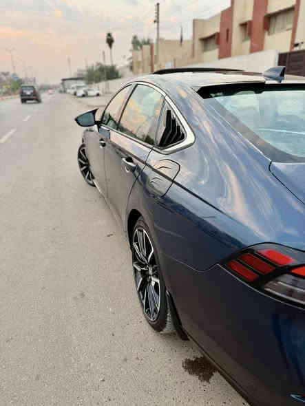 ♣️
🟤هوندا اكورد ( تورنگ) هايبرد 2024 
_المواصفات 
.مقاعد امامي  تدفئة تبريد ،المقاعد خلفي تدفئة
.انضمة القيادة (econ،normal،sport,lindividual (صوت رياضي السبورت)،
.داتاشو مع قرائة لافتات تحذيرية اسماء المتصلين 
.اشارة في المرايا 
.شاحن لاسلكي .
.نضام صوت (BOSE) 12 سماعة 
.فتحة سقف بانوراما.
.مستشعرات ماسحات زجاج امامي 
.تقنيه الاتصال  اليكسا
.عجلات قيادة مقاس 19
.هاند بريك بصمه
.نضام تحذير اصطدام امامي
.نضام تثبيت سرعة .
.نضام تحذير من مغادرة المسار 
.مكيف هواء ثنائي المناخ 
.مراقبه نقط عمياء 4 رادارات 
اضاءة LED امامي وخلفي 
.مرأة رؤية الخلفية ذاتيه التعتيم 
.انضمه دخول ذكية مع ترحيب .
.محرك 2.0 ،205حصان .
.تشغيل عن بعد 
.انزال الزجاج ورفعة عن بعد 
.مساعد الحفاظ على المسار 
.تنبيه حركة مرور امامية وخلفيه 
.المقاعد الامامية كهربائية الحركة .
.اطارات (مشلن ) امريكي 
…..باقي مواصفات هوندا ….
🔹سيارة على وضع الشركة ما مبدل بيها ولا قطعة كلها بلادي ماعدا دعامية الخلفية البلاستك تبديل فقط لا غير 
🔷سيارة ترجيع بارد فقط من دون صبغ اي قطرة صبغ ما بيها 
🔷ايرباكات كلها سليمه السيارة ما داخلة برمجة على وضع شركة 
🔷سيارة ماشية 30 الف كيلو متر 
♥️سعر السيارة 240 ورقة 
🔶الي ما يعرف قيمه السيارة لا يعلق رجائاً تعاليق سلبية ،ما تعجبك اعبر المنشور ،
الاستفسار ***********
مكاني بغداد
