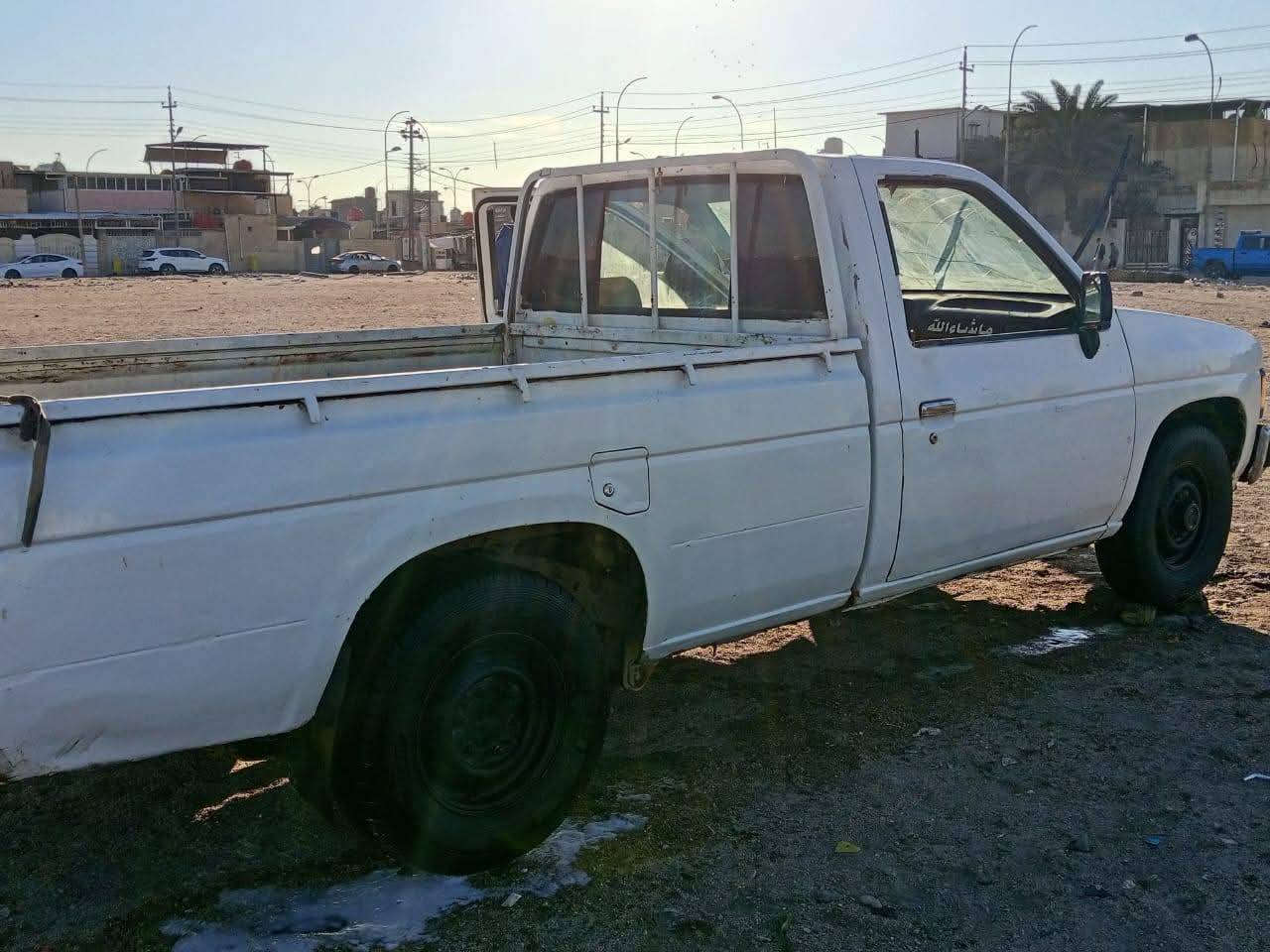 السلام عليكم
للبيع سياره بيكم مديل 94 السياره خمسه جنكال 
الرقم(بصره) السنويه 28 
الكير 4 نمره المكينه مال نيسان لبلادي
للاستفسار 
***********
