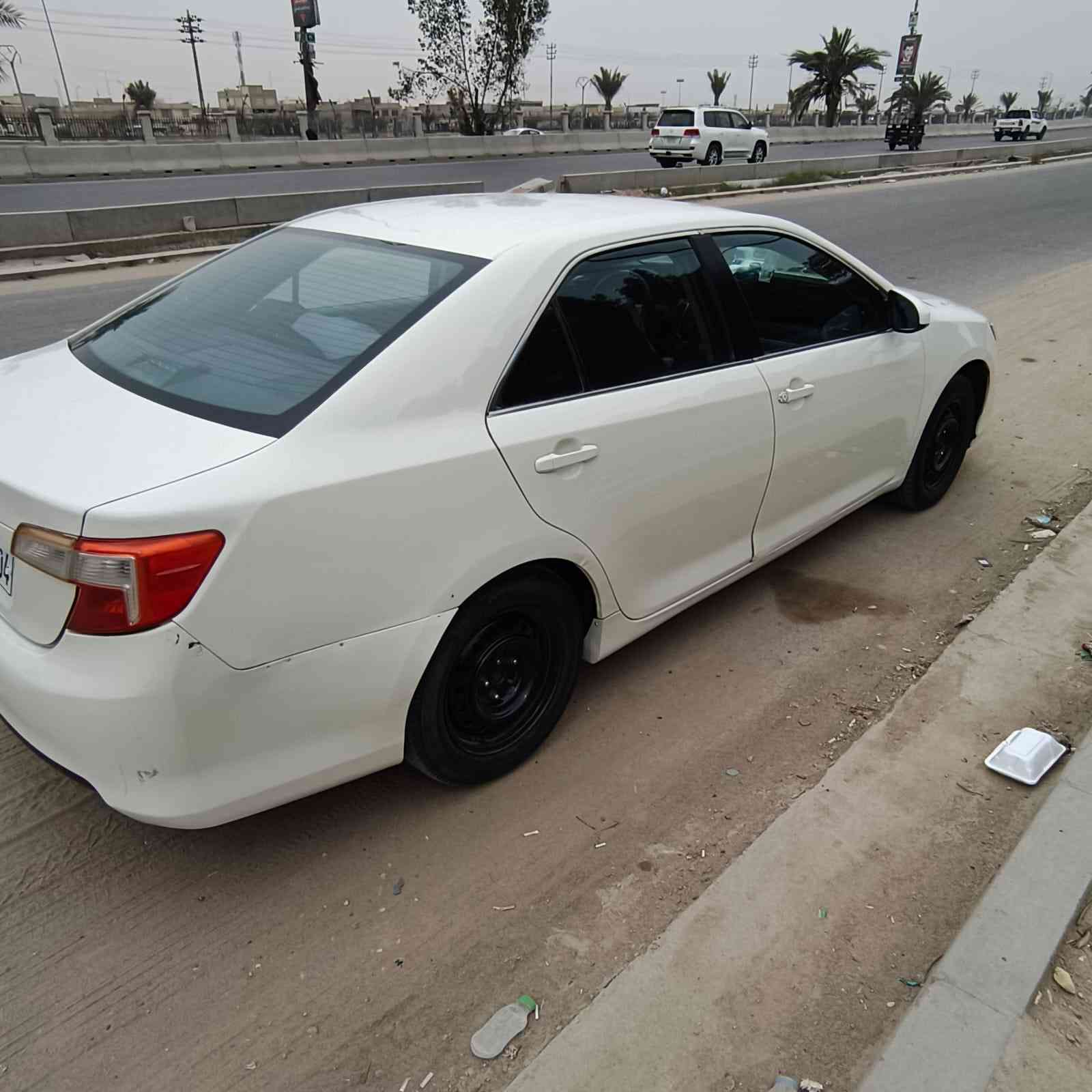 (الله الهم صلي على محمد وآل محمد )
السلام عليكم ورحمة الله وبركاته 
سياره ادوات ادوات
1_سياره كامري مديل 14
2_سياره جديد 
3_ كير مكينه حداديه مكفوله
_ سياره طبق الاصل مطابق 
رقمه اربيل 
مكاني النجف 
سعره49 وبيه مجال
‭0778 249 5901
