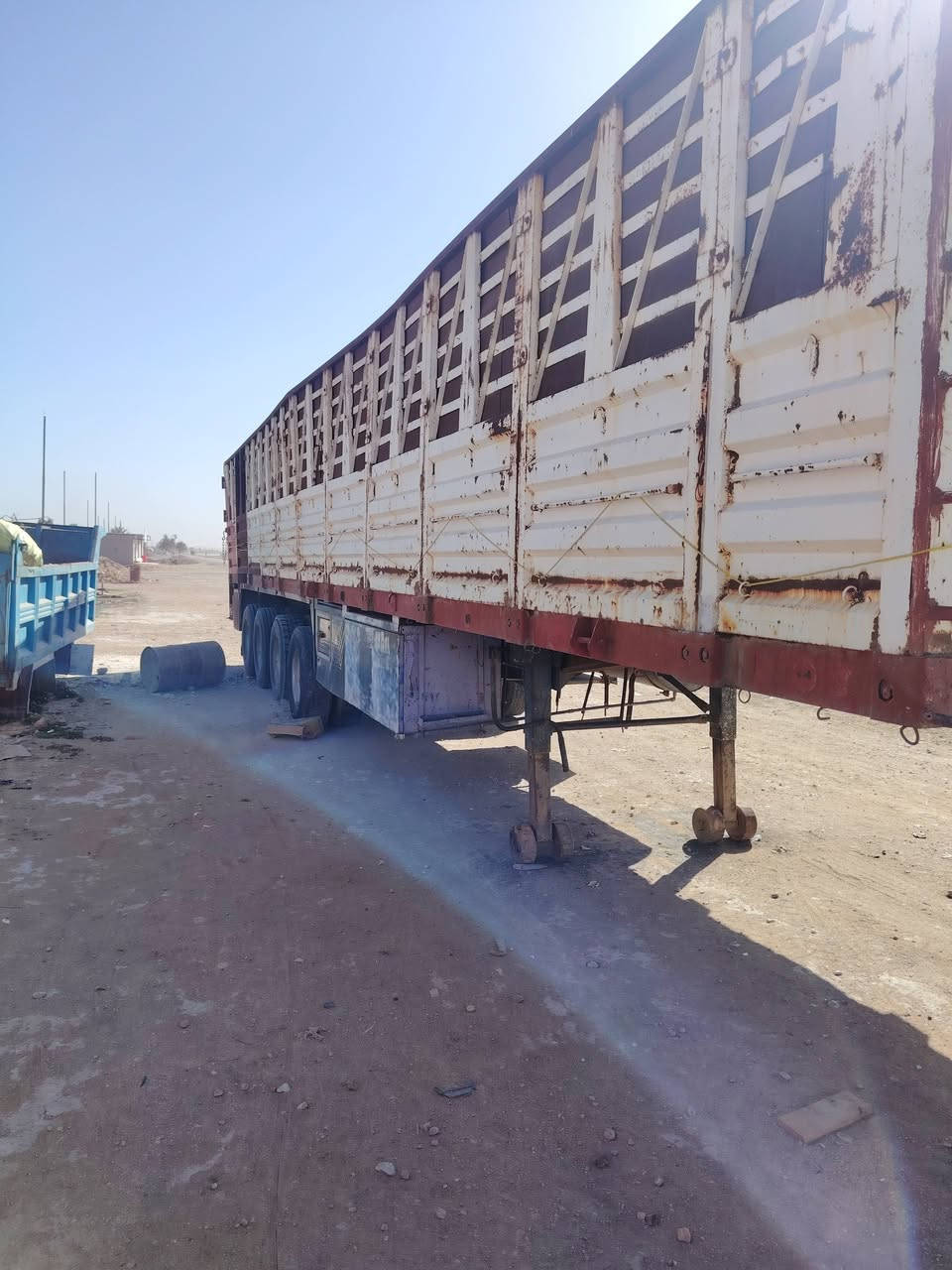 سلام عليكم عربانه للبيع طول 13/60دناكير 14صيني شاصي اوربي مكانه الانبار القائم اي استفسار اتصل عل رقم   ***********
