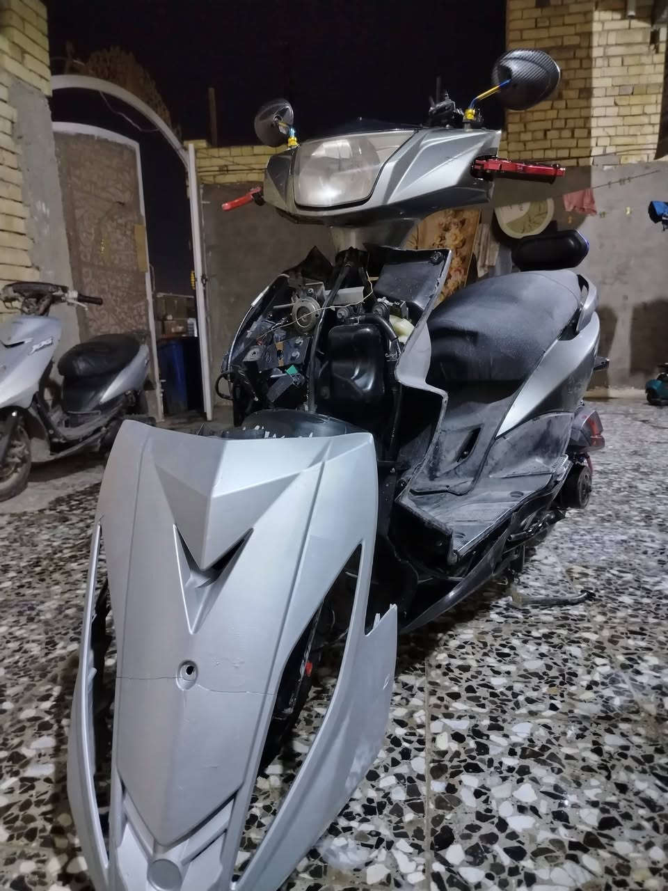 سلام عليكم 
دراجه جي تي ار موديل 2014
دراجه خير من الله شوفت عينكم گلب وخذ 
ملاحضه: (كفر لامامي موجود) 
سعر 500وبيه مجال 
غير متواجد نت (***********)
