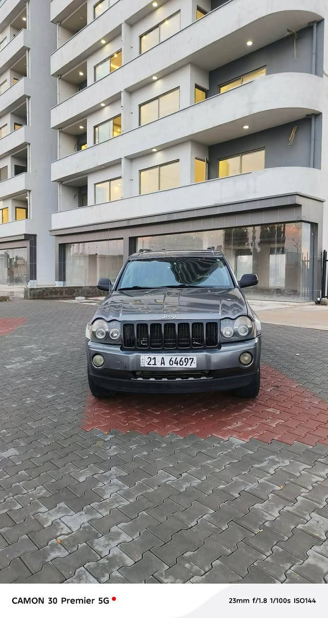 جيب 2007 
فول موصفات بس مو سلايت
محرك 6 شرط لا صرف ولا بخار ولا مفتوح
كير شرط 
صدر امامي خلفي جديد 
كهربيات كامل شغال 
بيه قطتعن صباغ وقطعه تبديل بلادي بدون دواخل بدون ظرب شرط 
سنويه رقم هزة جديد شرط تحويل وكاله
سيارة حيل نظيف ما بيه نقص ربع دينار 
سعر 92 بي مجال 
مكاني كركوك 
*********** كركوك, العراق
