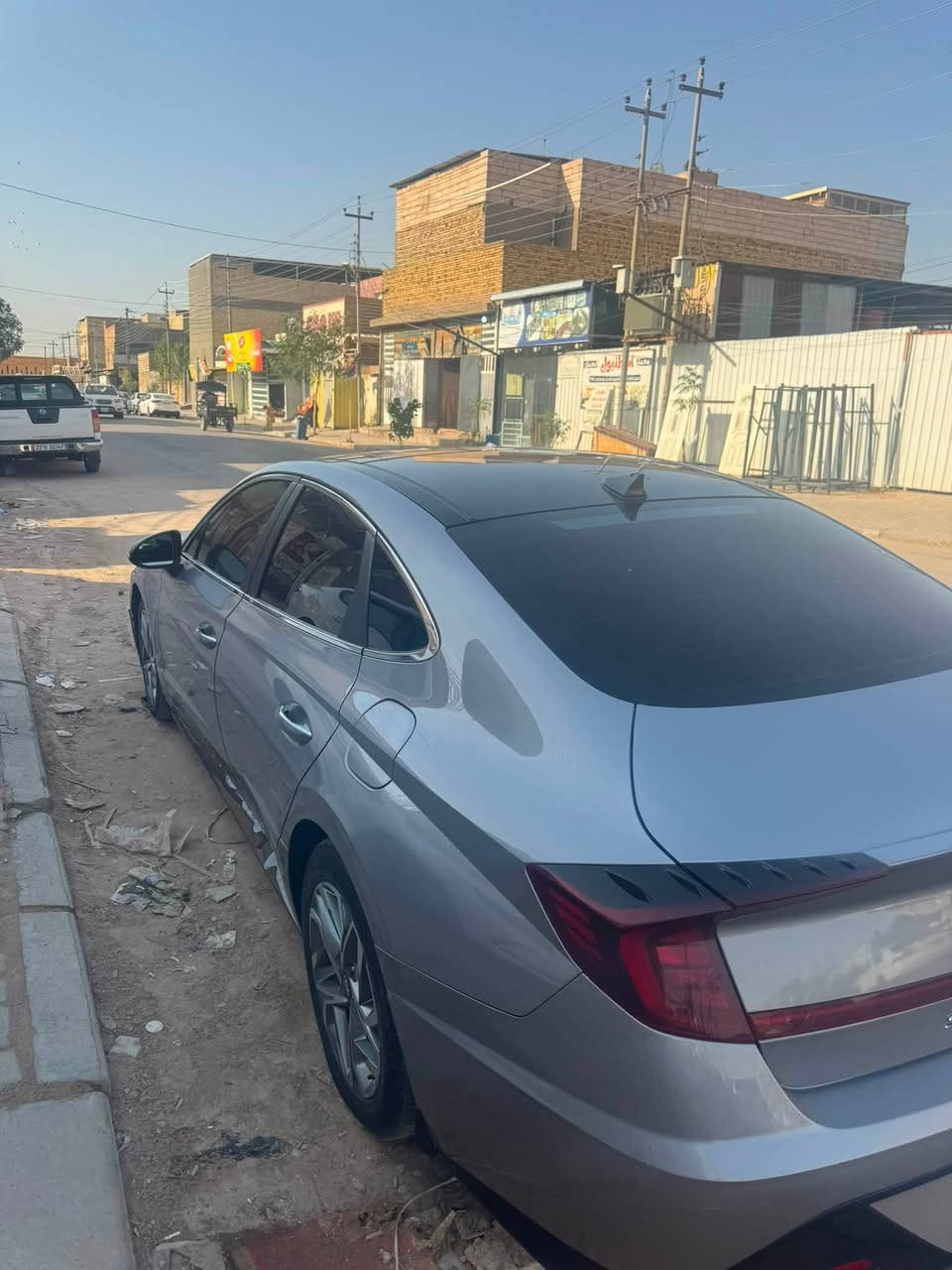 السعر.       165.           Hyundai Sonata Sel 2023 Silver 2.5L 4     vin:
سوناتا  موديل  2023  SEL فول مواصفات
جميع الايرباكات سليمة 
محرك :  2500  
مرقمة أربيل 

السيارة ضررها ربع البنيد فقط 
جميع القطع بلادية مال سيارة بدون ايرباك 
البنيد معمر نفسة 
وجتي  من امريكا بيها كرير بلجلخ الخلفي
مواصفات ..
حجم المحرك  2500 
بنوراما 
بصمة تشغيل + البوب بصمة + تشغيل عن بعد 
رادار امامي خلفي جانبي
تبريد قطعتين
دشبول الكتروني مع شاشة كبيرة
شحن مبايل واير ليس 
كشن السايق كهربائي 
داخل السياره لونين بيجي واسود
شاشة تدعم كار بلي وGps
اشاير مري 
مانع تصادم خلفي جانبي امامي
تحديد مسار قيادة آليه
فول تحكم استيرن جهتين
كروز سرعة  
مانع انزلاق
اوتو هولد
أنضمة قيادة 
لد امامي نهاري 
بك لايت لد 
تحديد مسار قيادة آليه 
تبريد بيانو منفصل شاشة

‏صور الحادث موجودة داخل المنشور

العنوان نجف  *********** تصل على الرقم
