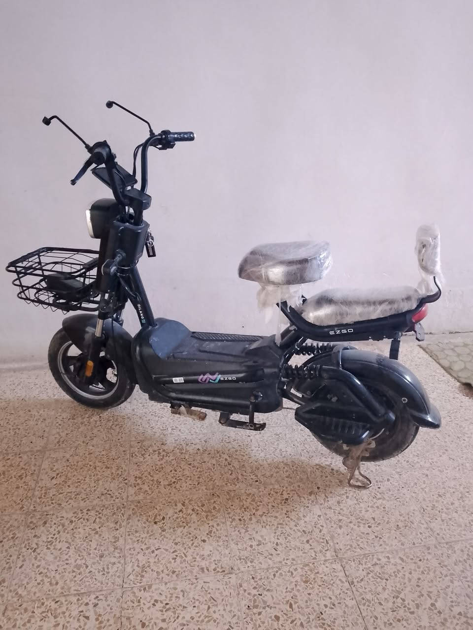 ماطور شحن 4بطاريات نص عمر نضيف احلا من الصورة جديد 225وبي مجال مكاني حي الانتصار قرب اسواق حسام *********** واتساب والخاص مفتوح
