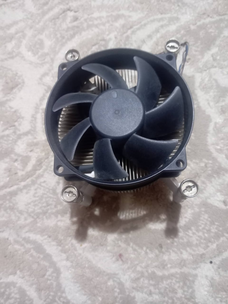 معالج intel Core i5 4590 الجيل الرابع ٢٠ الف
الرام القطعه ٤ قيقا مجموعهن ١٢ قيقا سرعة ١٦٠٠ ٢١ الف والقطعه ب ٧

مبرد معالج هوائي ممتاز جان فايدني السعر ١١ الف

كرت الشاشه Nvidia Geforce GTX1050 Ti 4gb مروحتين ب ٣٠ وبي مجال

باور سبلاي ٣٢٠ واط تكدر تربطه ويتعلق على كيسك بأي مكان السعر ٢٥ وبي مجال

يلي حابب يشتري كلهن يجي خاص فيسبوك أو يلي يريد بس قطعه هم عادي أبيع وحياكم الله و أكو مراوس كرت بس واذا ماعندك مراوس تكدر تشتري + القطع كلهن مستعملات وكلهن بيهن مجال


**إذا كنت صاحب هذا الإعلان وتريد حذفه لأي سبب، رجاءا أرسل رسالة إلى الدعم الفني**