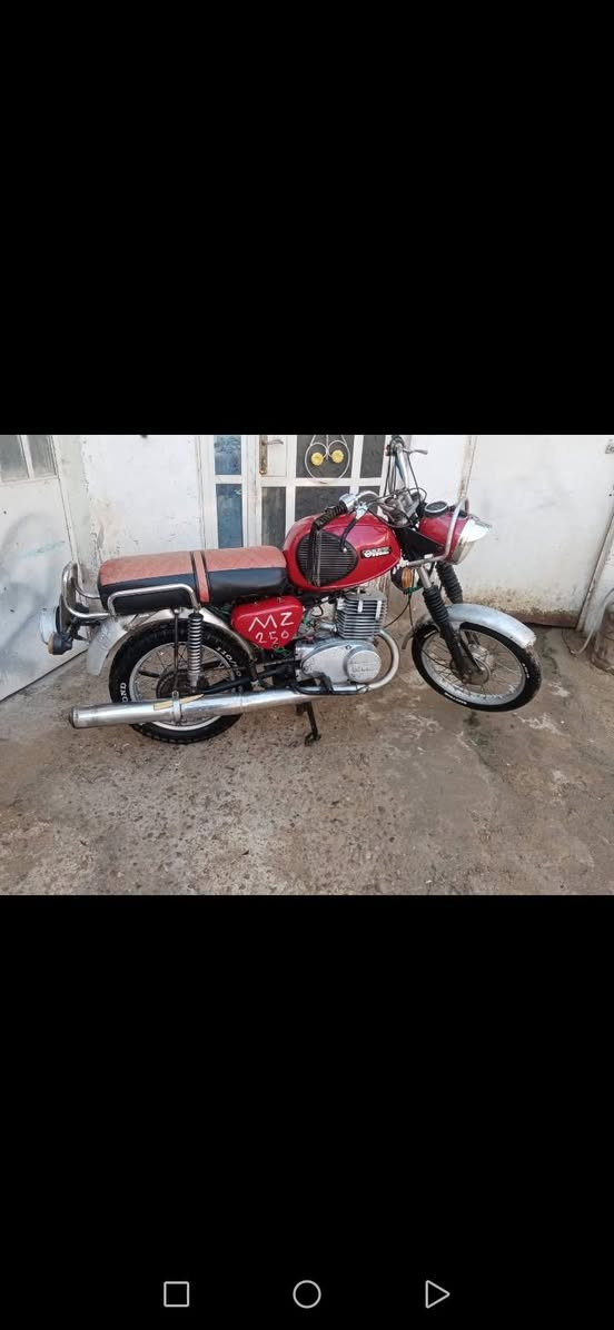 دراجات للبيع أو مراوس( بتكتك) او (سيارة) مكاني ديالى بعقوبة ***********
