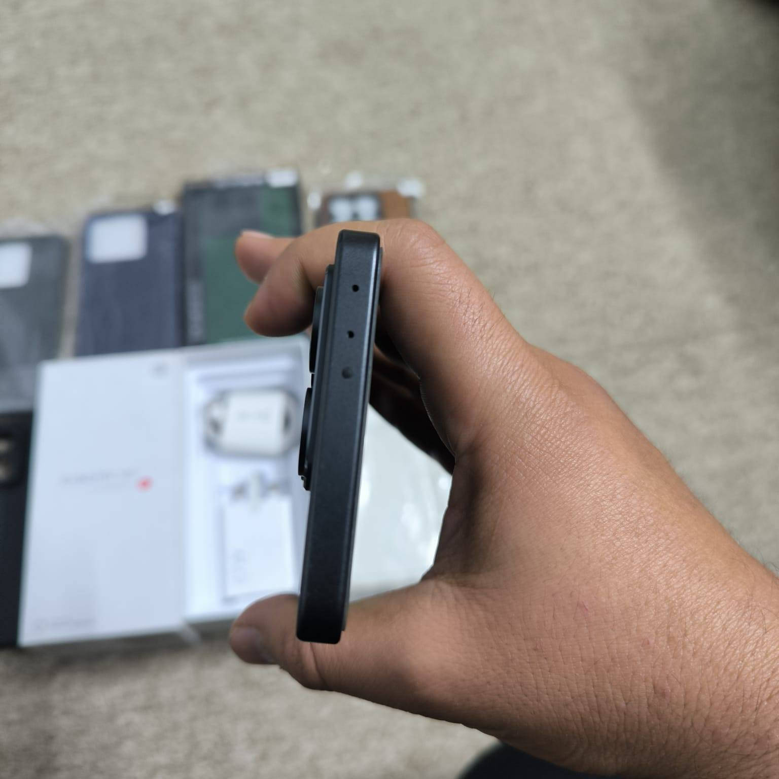 سلام عليكم 
جهاز شاومي mi14t نظافة 100% اخو الجديد غراضة كاملة كارتونة وشاحنة ولزكة و6 كفرات جدد 
الجهاز مضمونة من اي خلل تجي تاخذة من الباب جيكة براحتك الذاكرة 256 رام 12 شاشة امولد 144 اداء وسلاسة ممتاز بالالعاب
سعر : 395 الف
مكاني : بغداد الكاظمية


**إذا كنت صاحب هذا الإعلان وتريد حذفه لأي سبب، رجاءا أرسل رسالة إلى الدعم الفني**