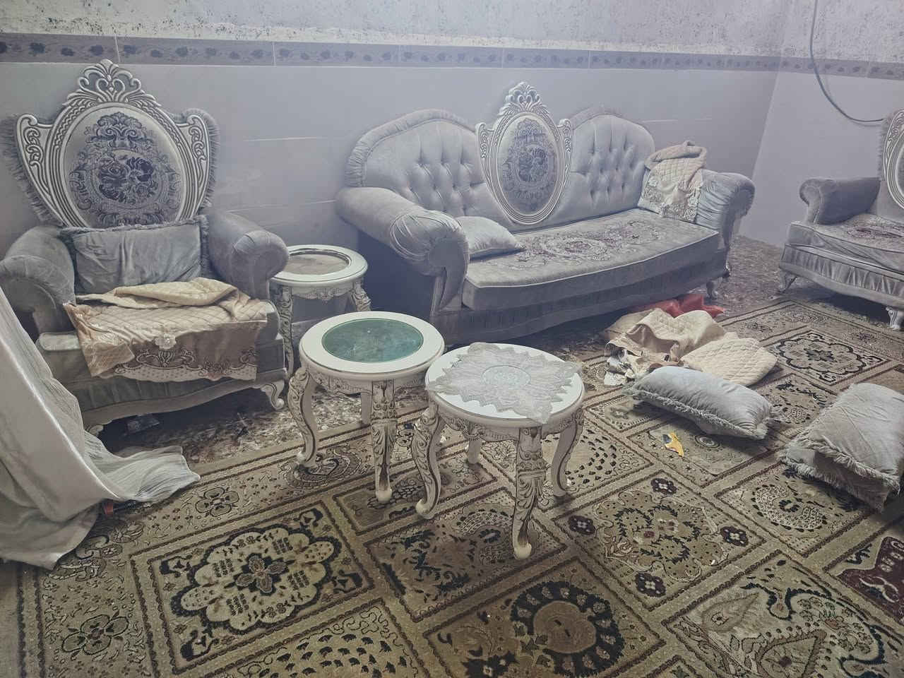 تخم عشر مقاعد ويا الطبلات 350 شراي يتصل على الخط ***********
