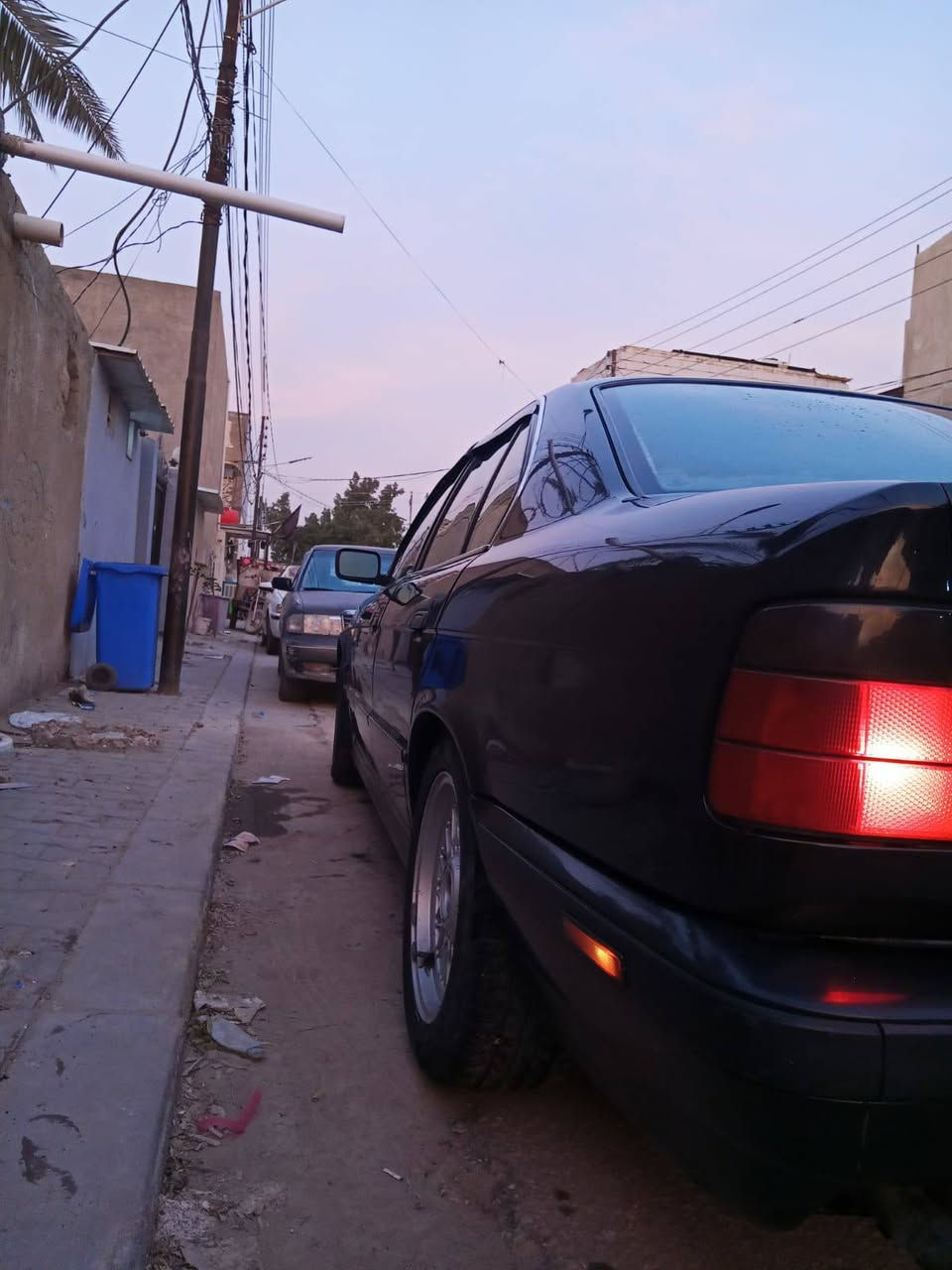 السلام عليكم بي أم525وارد ياباني كير ومكينه مسكر عدل وصدر وتبريد وتخم تاير كله جاهز السياره موديل 91 رقم اربيل دولي سنويه لل30 السعر 75 وبيها مجال
رقم الموبايل ***********
