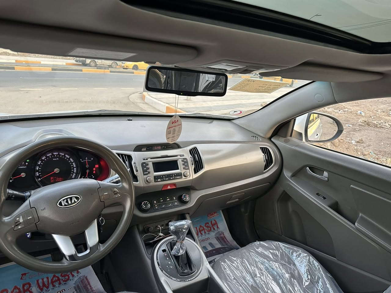 سلام عليكم 
كيا سبورتج خليجي 
مكفولة كفالةًعاااامة 
فووول من عدا البصمة 
جديدة جدا ماشية ٩١٠٠٠
***********
بغداد / الدورة
